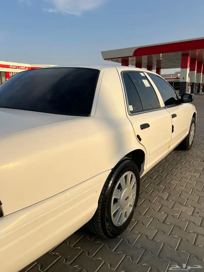 فورد فكتوريا 2008 5