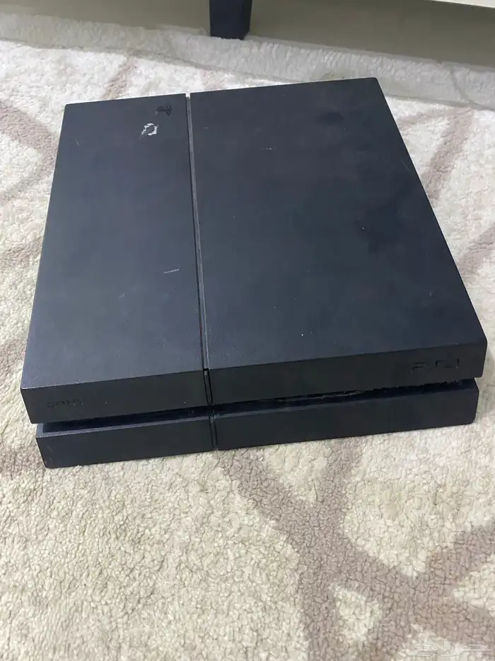 للبيع مستعجل سوني 4 0