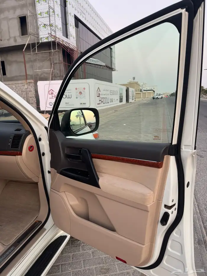 تويوتا لاندكروزر جي اكس ار 2015 فل كامل 9