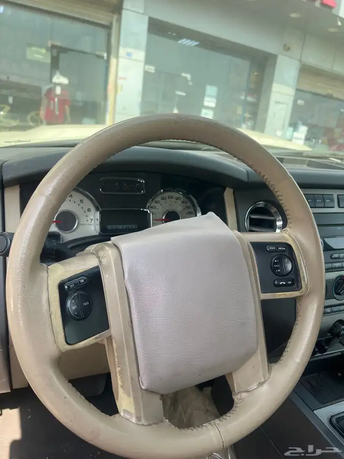 سيارة جمس اكسبدشن 2013 للبيع على سوم 5