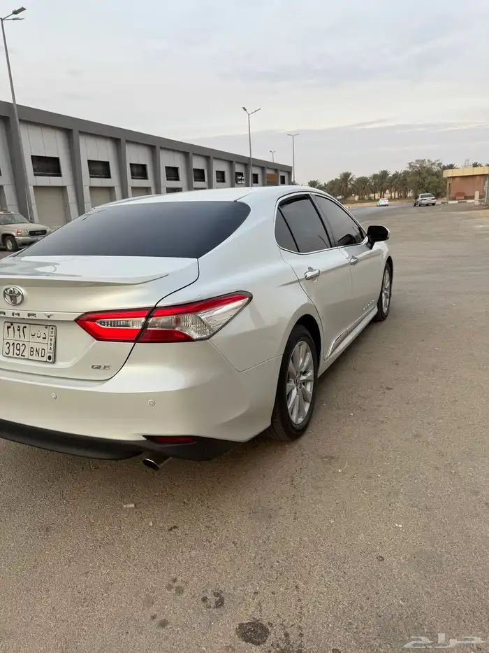 للبيع كامري 2020 3