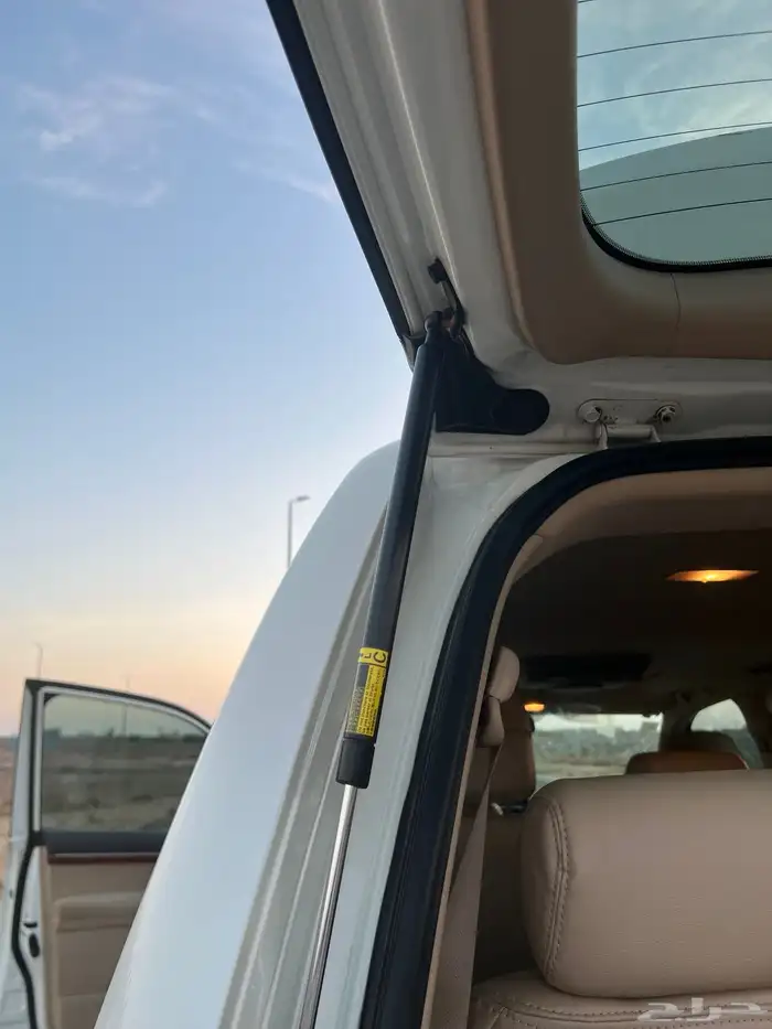 للبيع. جكسار 2014 20