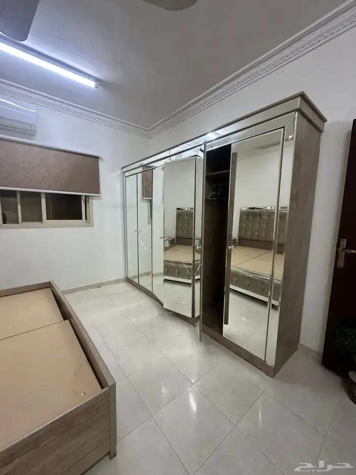 غرفة نوم ومساند 2