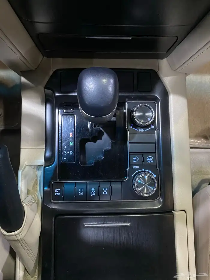 للبيع جيب جي اكس ار 2020 تورينق فل كامل عبداللطيف عداد 43 21