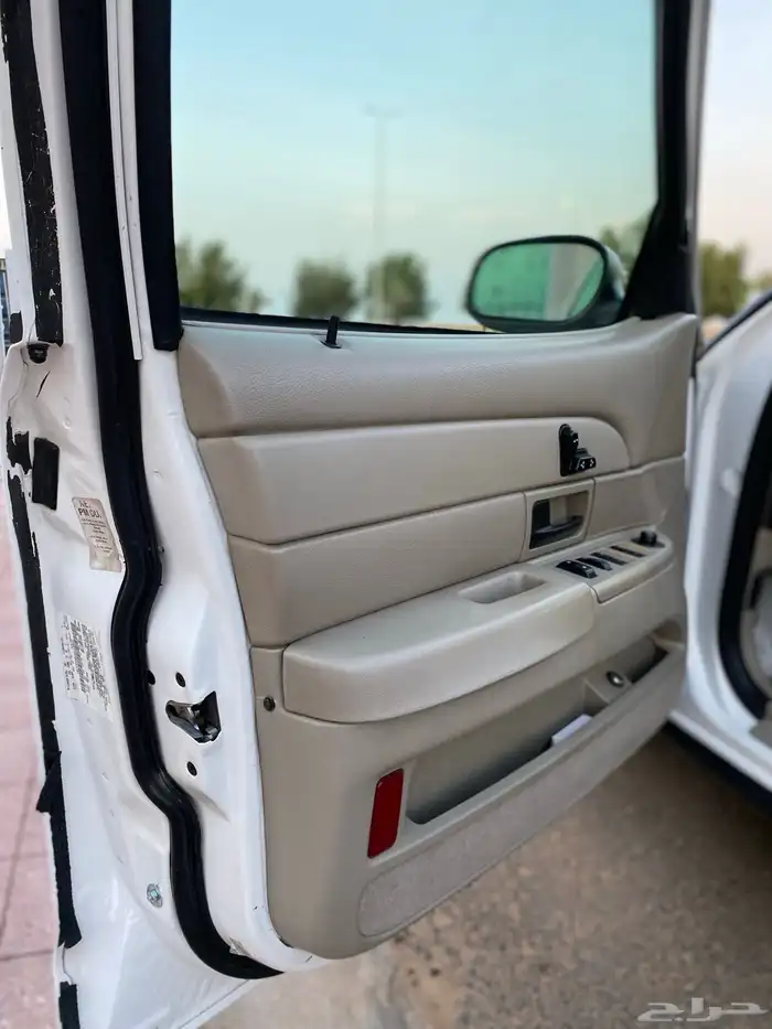 فورد كراون فكتوريا 2011 وكالة 13