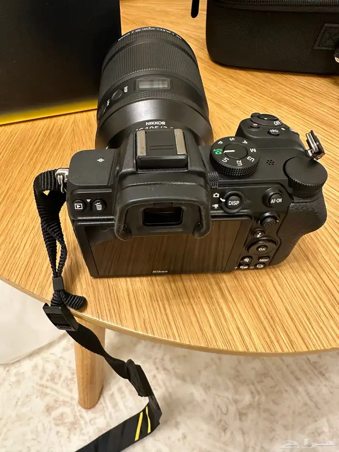 كاميرا نيكون زي 5 عدسة 105 ملم شبه جديدة nikon Z5 105m 4