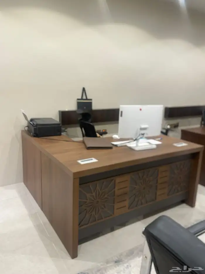 مكاتب نظيفة 1