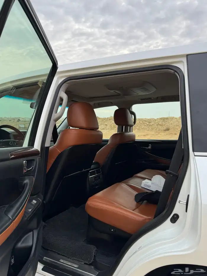 جيب لكزس 2011 فل كامل 6