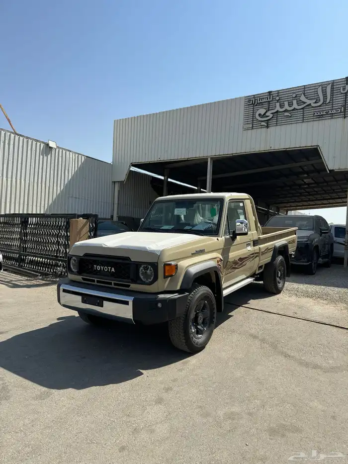 تويوتا شاص 2025 ديزل فل كامل رفرف قير عايدي سعودي جديد 0