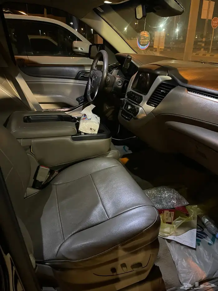 يوكن 2015 اسود دبل 8