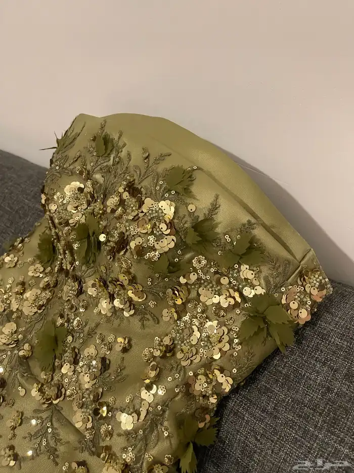 فستان بتصميم مميز 0