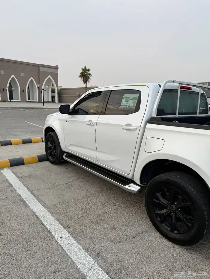 ايسوزو ديماكس 2023 5