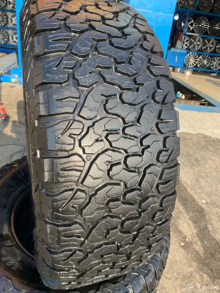 طقم كفرات حجري 285 70 17 2