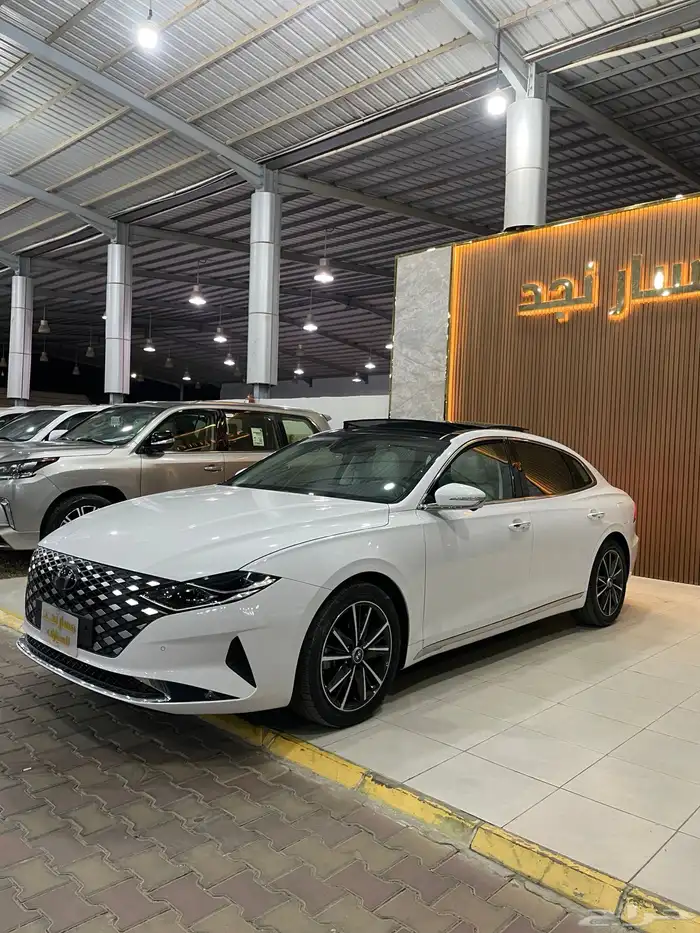 ازيرا موديل 2023 فل كامل V4 5