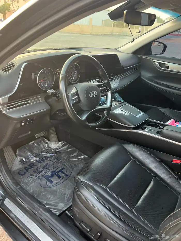 للبيع ازيرا 2021 بنزين وارد كوريا 8