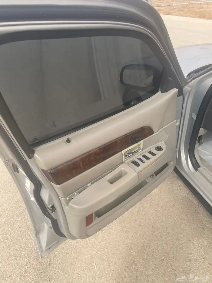 للبيع فورد ماركيز 2010 8