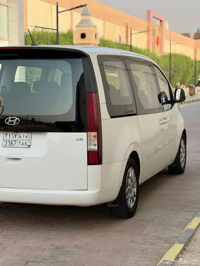 هونداي ستاريا موديل 2022 السعر 57000 الف 19