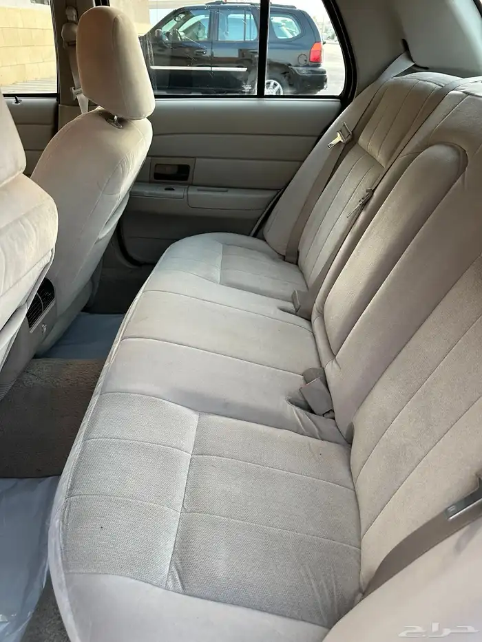 للبيع فورد بوليسي2006ممشى قليل 28