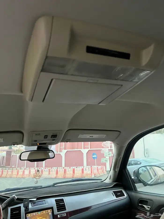 كاديلاك اسكاليد 8