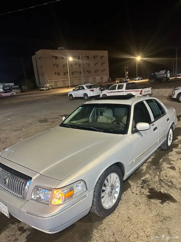 فورد جراند ماركيز 2009 امريكي 0