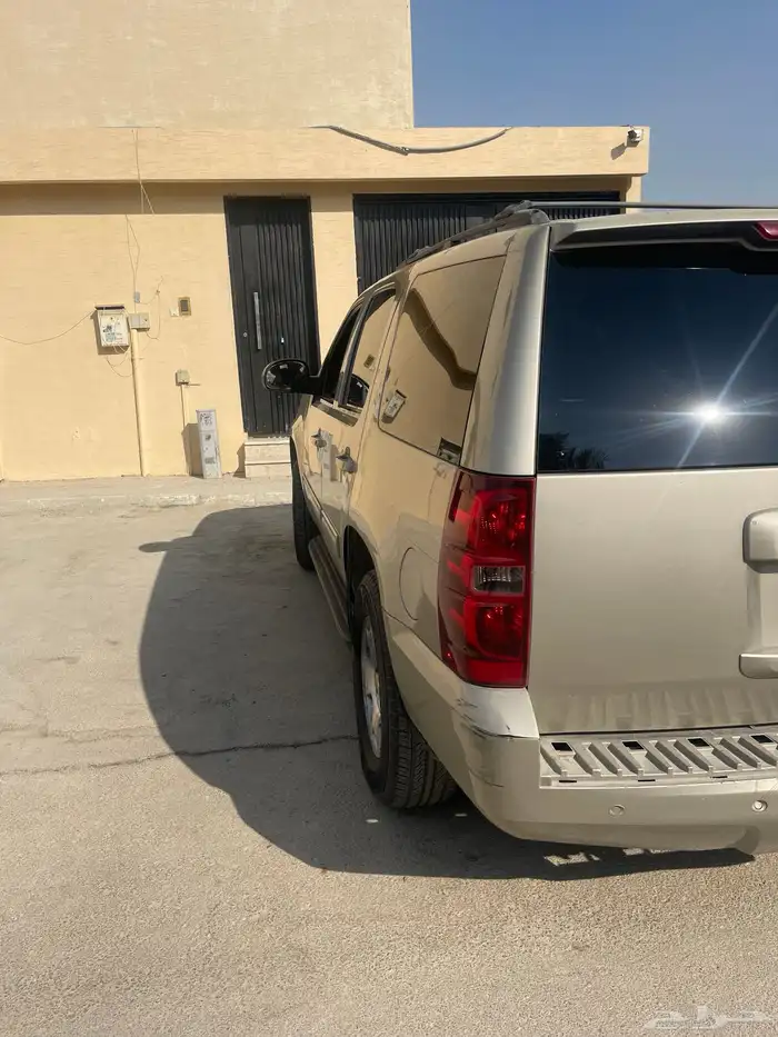 تاهو 2010 مرشوش كامل عشان الفحص السيارة مشدودة 4