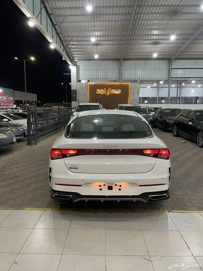 كيا كي 5 موديل 2023 ستاندر 8