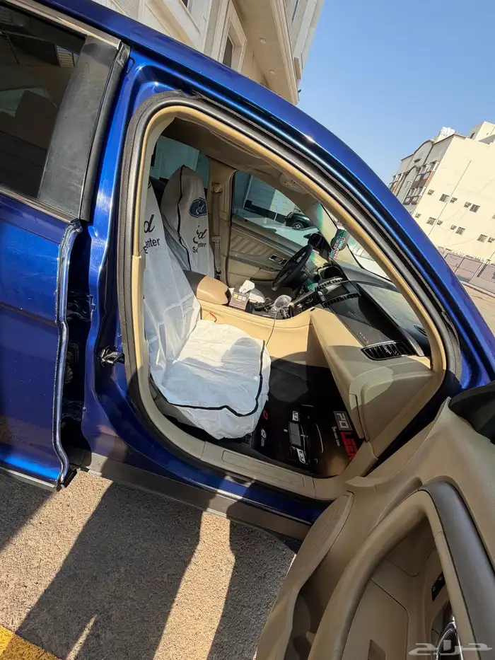 للبيع فورد تورس 2013 نص فل 9