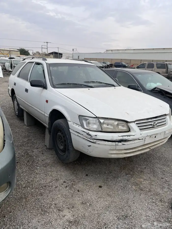 كامري 2000 البيع قطع غيار 2