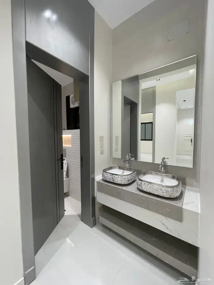 للبيع ادوار ارضى ودوار علويه طريق ابها الخميس شغل وسعر فنان 13