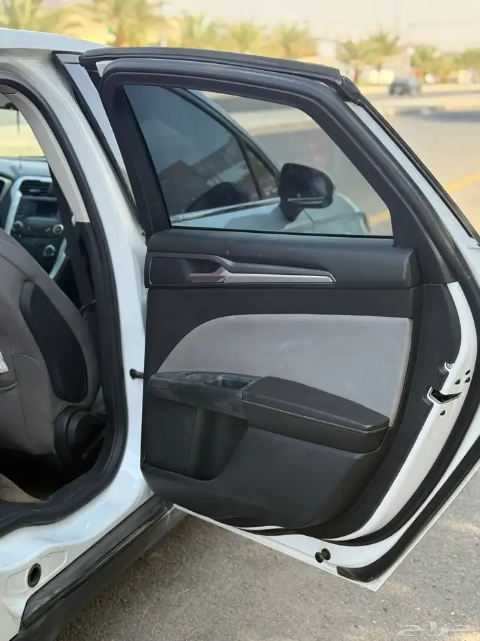 فورد فيوجن 2015 لون ابيض ممشى 276 الف 8