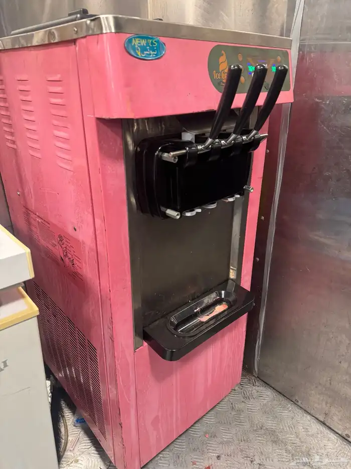 للبيع اله ايسكريم 0