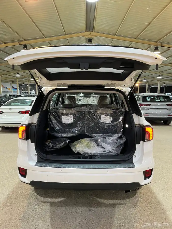 فورد ايفرست XLS استاندر موديل 2025 6