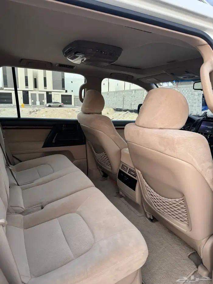 تويوتا لاندكروزر جي اكس ار 2015 فل كامل 13