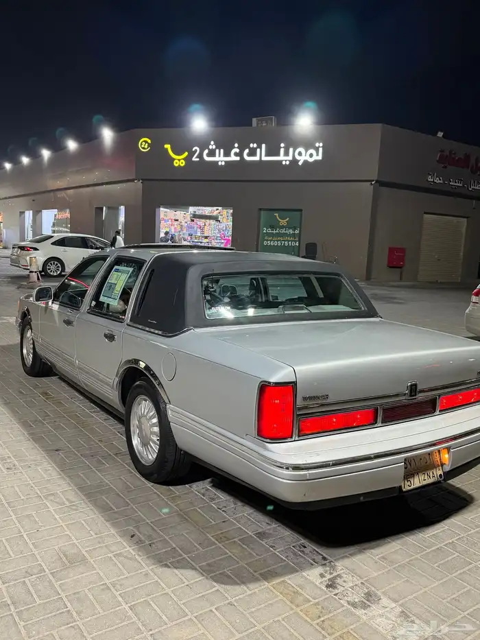 لينكون تاون كار 1996 2