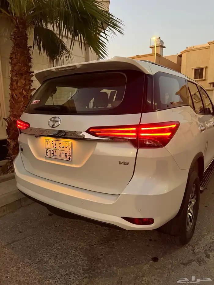 فورتشنر 2023 ماشي 105 الاف وكاله 6 سلندر 5