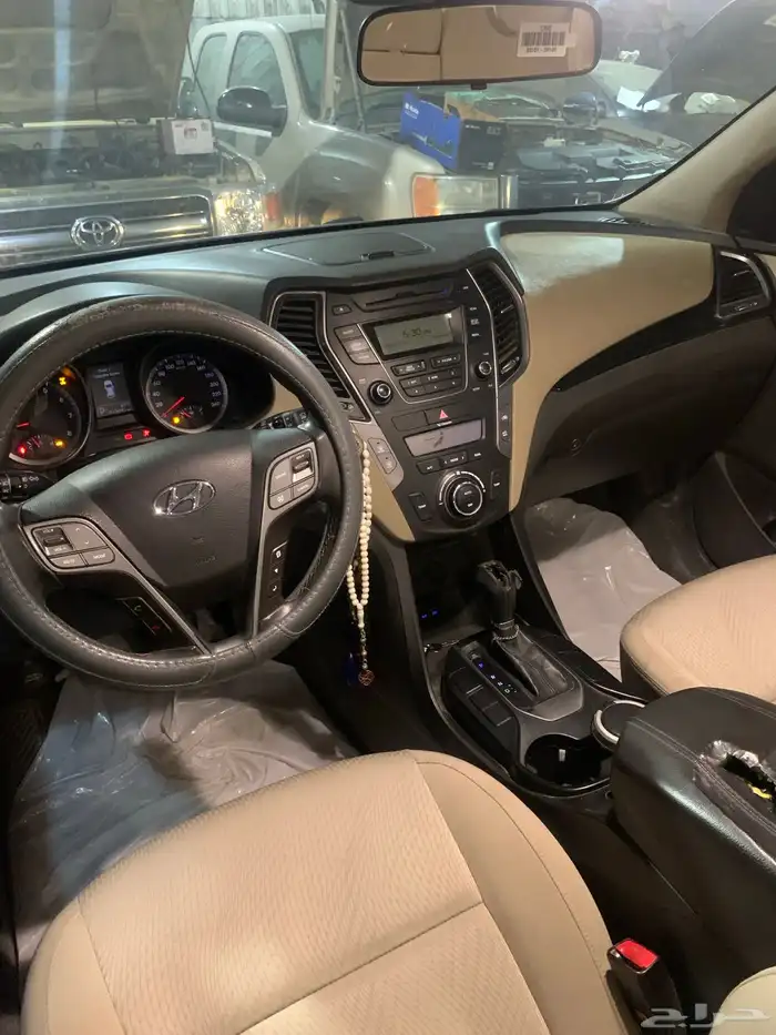 للبيع هيونداي سنتافي2015 8