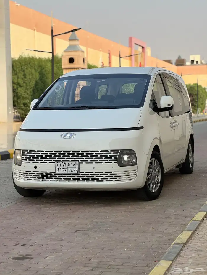 هونداي ستاريا موديل 2022 السعر 57000 الف 17