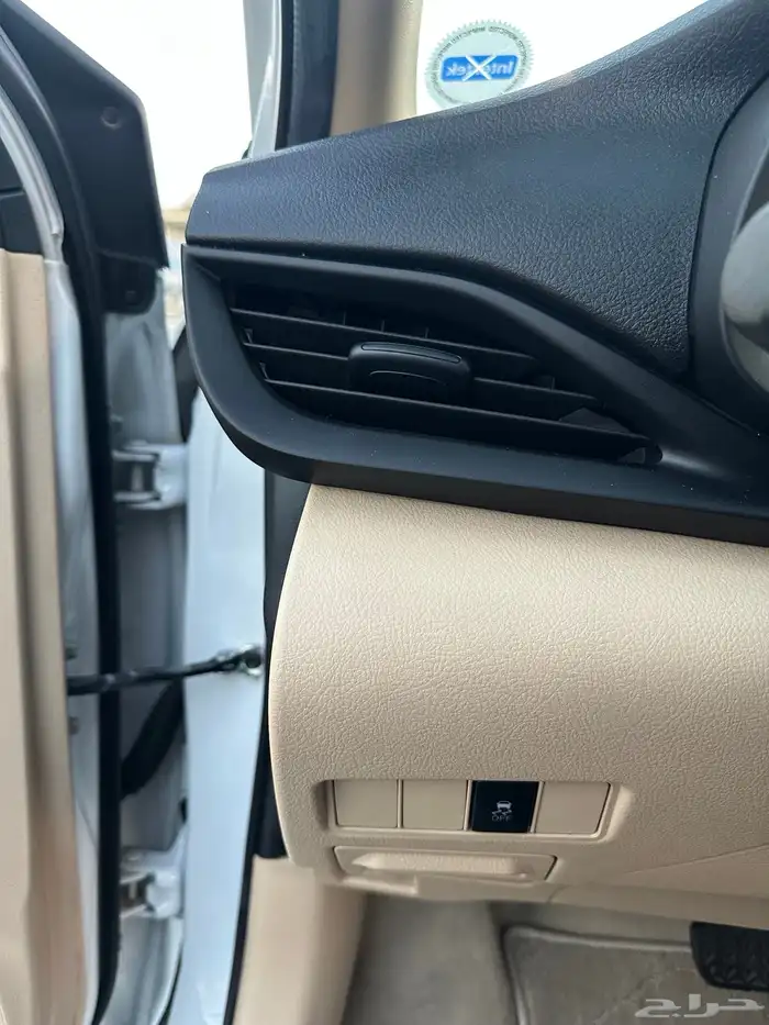 يارس 2022 Y ( بحالة الوكالة ) خالي من الرش 45