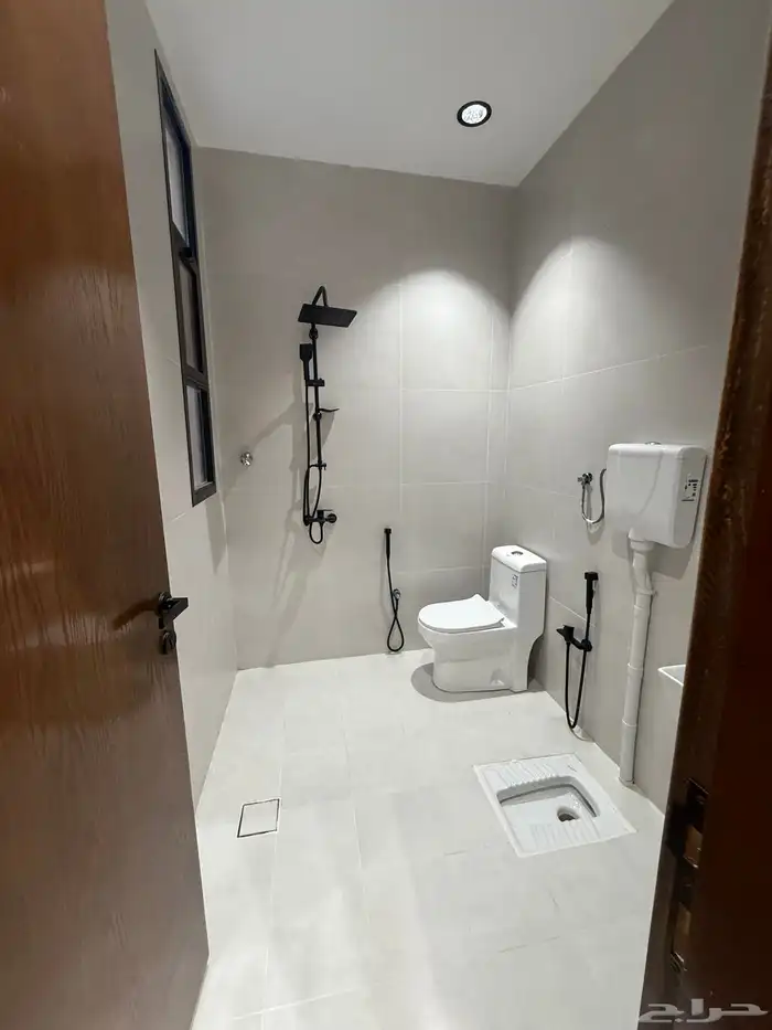 للبيع روف بملحق علوي دور تاني حي النسيم خميس مشيط 750الف 19