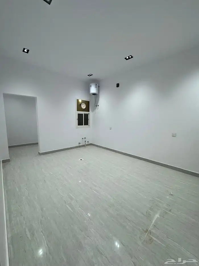 للبيع فيلا درج داخلي شقتين 360 7