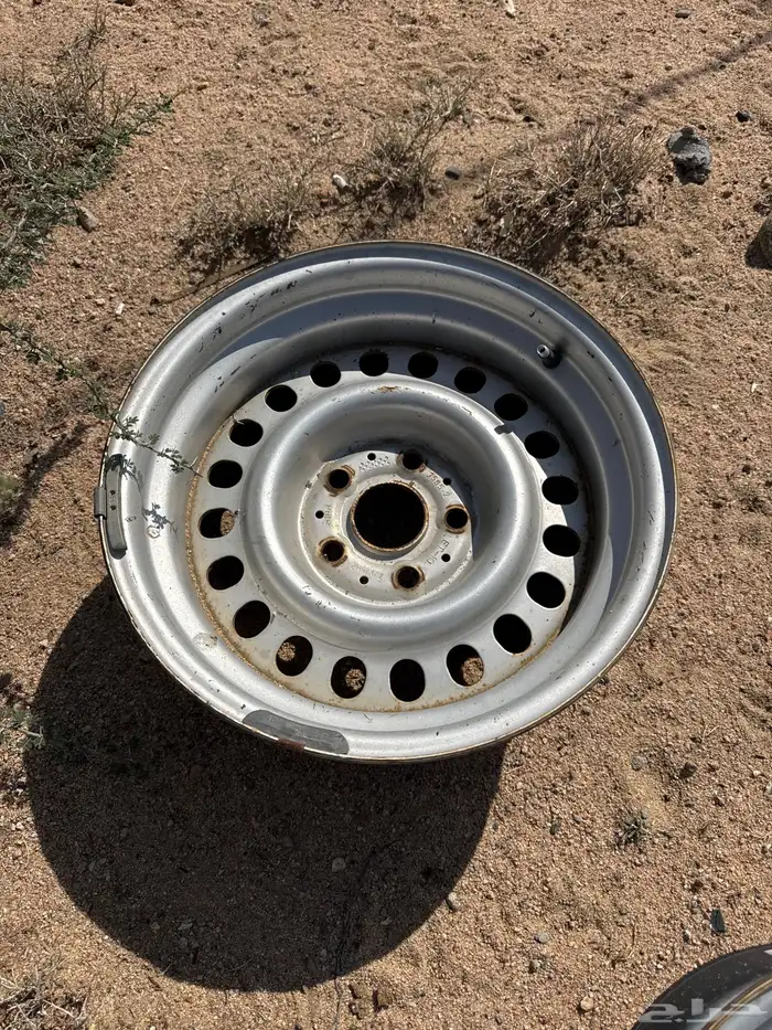 جنوط هيلوكس قصيمي مقاس 16 2