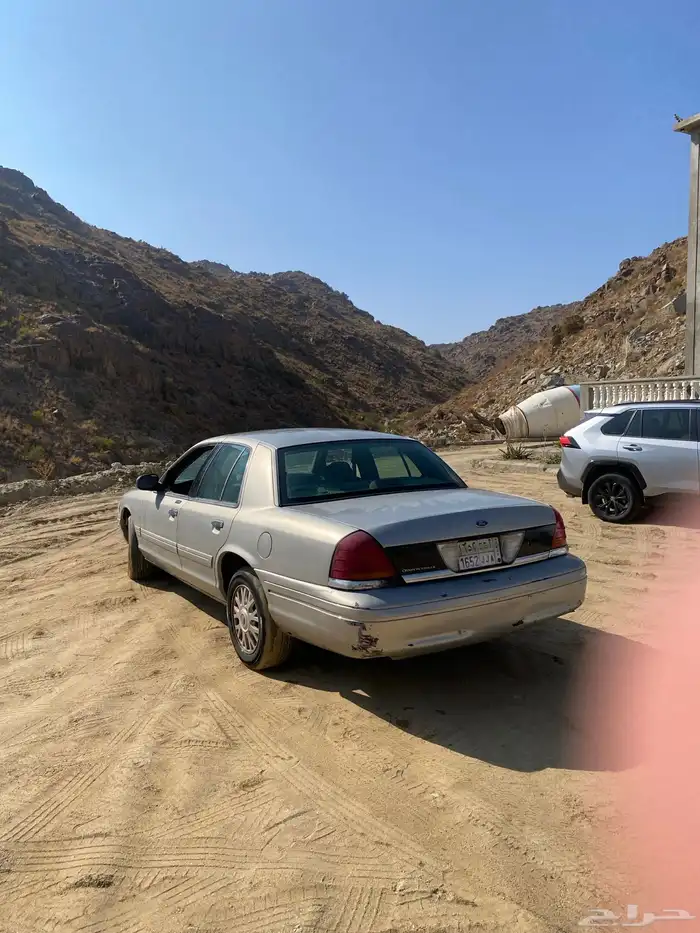 فورد فكتوريا 2002 للبيع 1