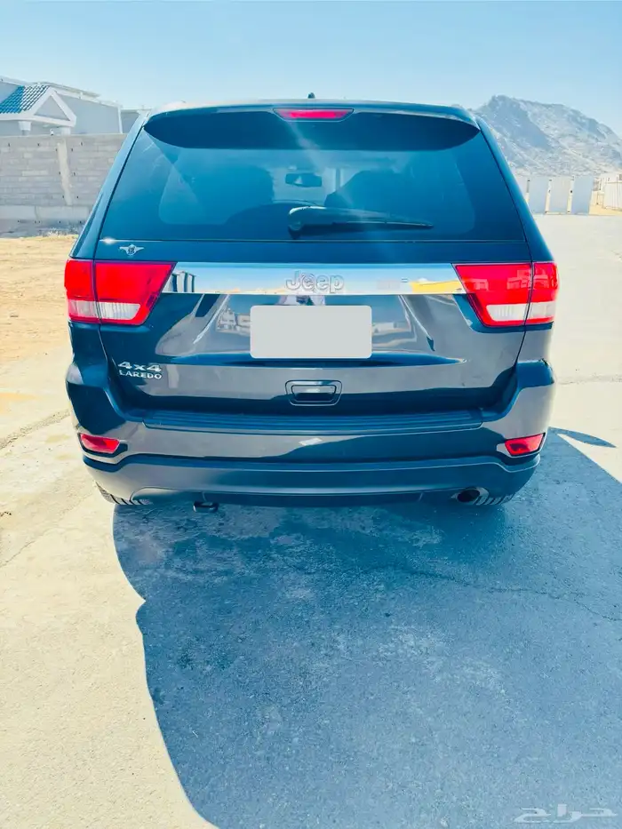 جيب قراند شروكي 2012 لاريدو 2