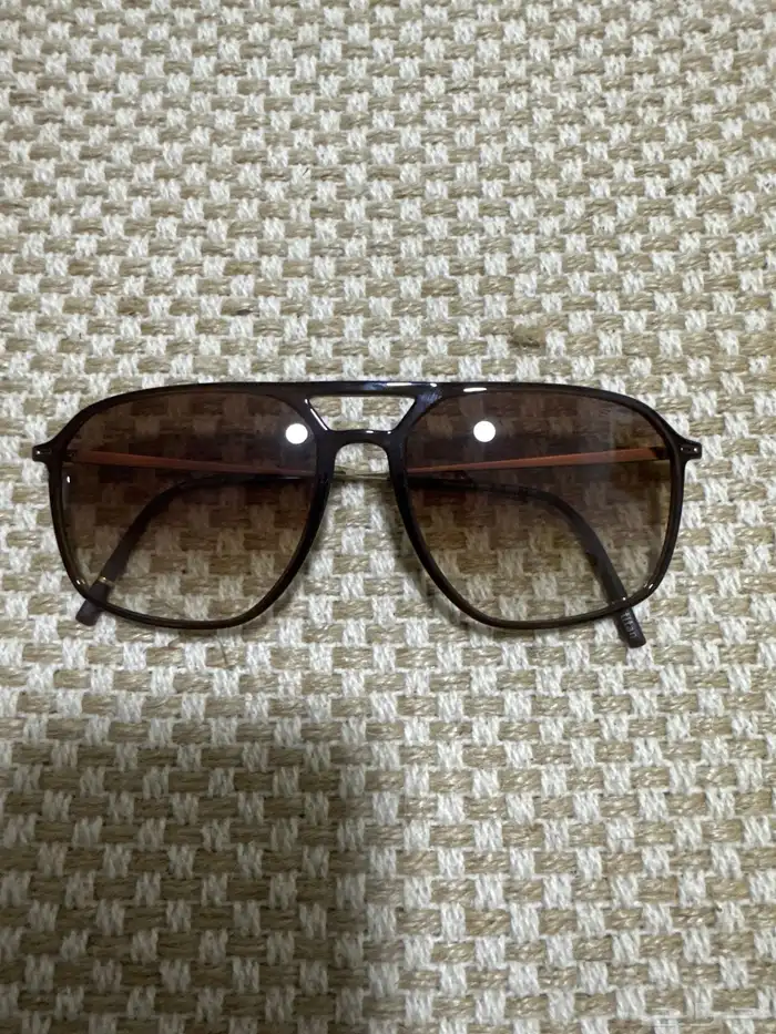 نظاره شمس سيلويت بسعر ممتاز بدون بوكس 1