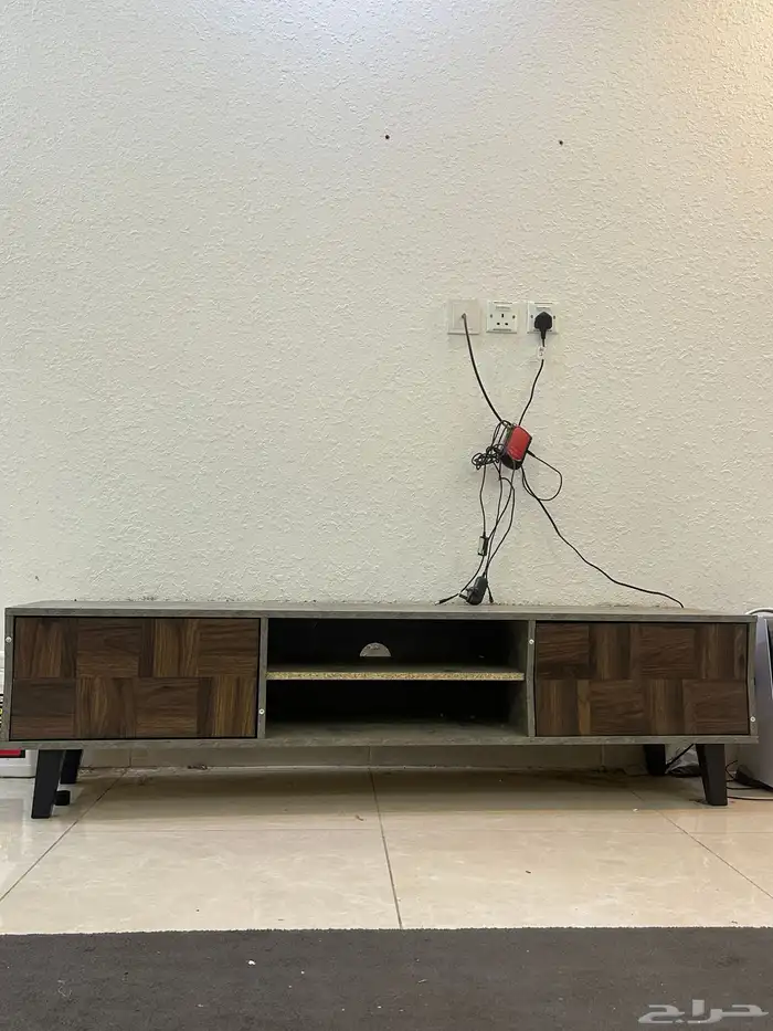 طاوله للبيع 0