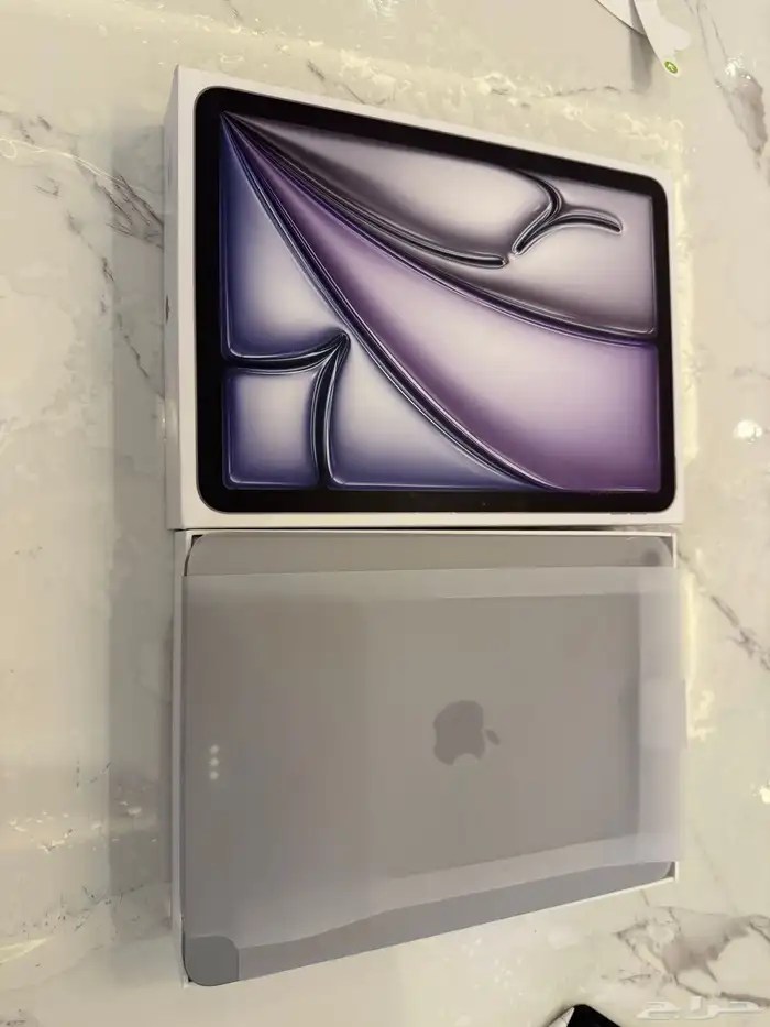 ايباد اير 11 انش M3اخر اصدار اخو الجديد عدد دورات الشحن 5 0