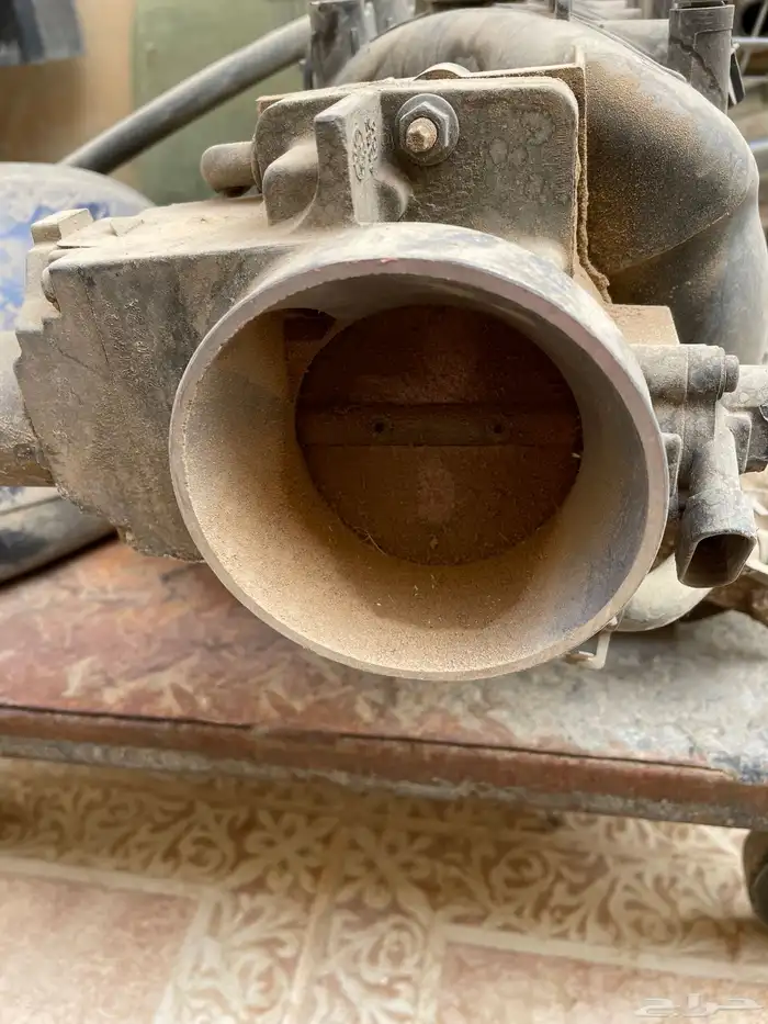 ثلاجه وثروتل ودعسه وطقم مرايات جمس يوكن 2002 1