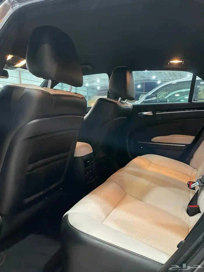 كرايسلر 300s موديل 2021 فل كامل 15