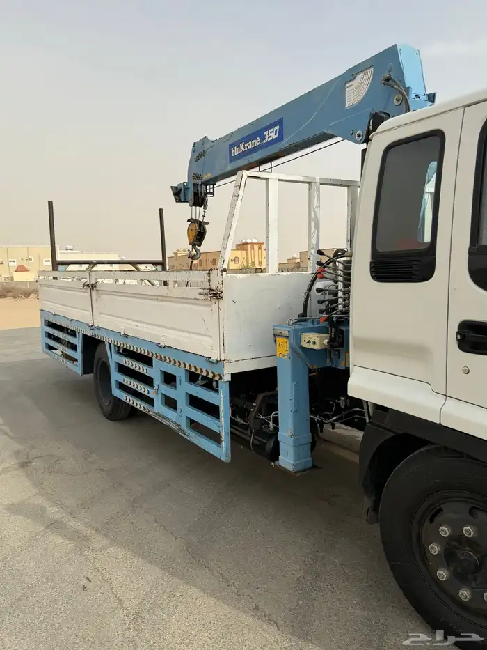 للبيع رافعه بوم تراك ايسوزو مخزنه شبه جديده 3