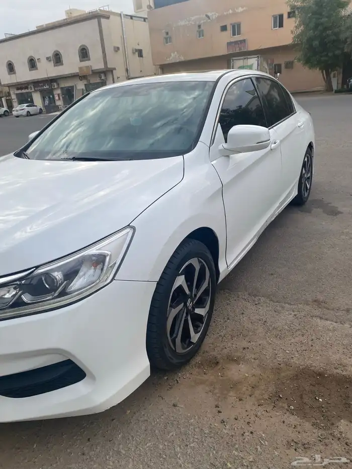 هوندا اكورد2017 للبيع 2